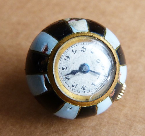 Montre pendentif boule émail