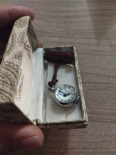 Montre boule médaille lancel - montre,